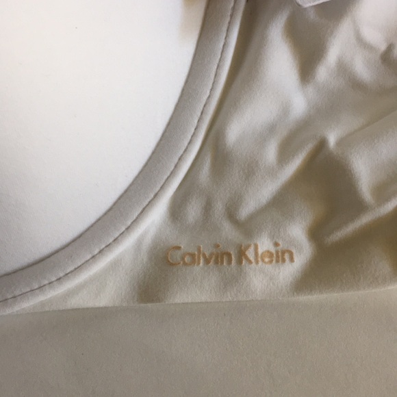 Calvin Klein Full Coverage Bra - Picture 2 of 5